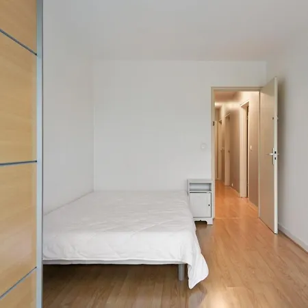 Modern And Bright Flat With Balcony In Vauban District In - Welkeys Appartement