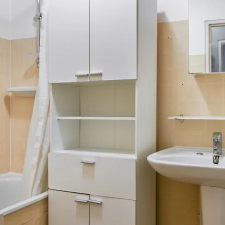 Modern And Bright Flat With Balcony In Vauban District In - Welkeys Appartement Lille